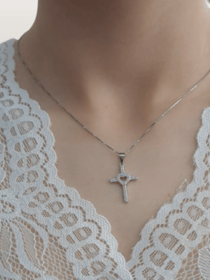 COLLAR CRUZ DEL AMOR