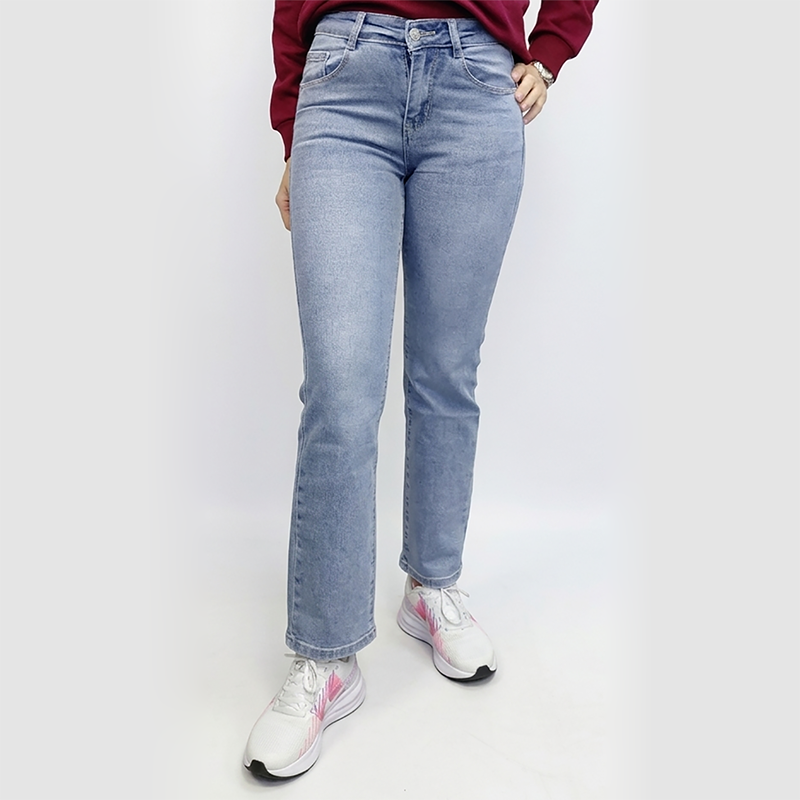 vaqueros-rectos-tiro-alto-mujer-azul-claro